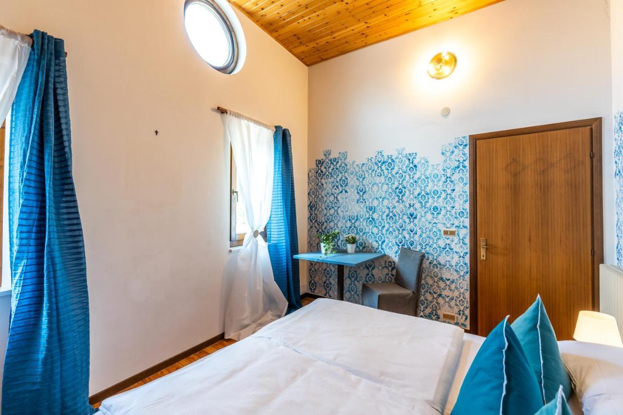 Sleep In Venzone Hotel Exterior photo